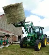 =John Deere 5100 M, gesehen beim Ortsjubiläum von Spahl im Juni 2017