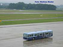 FBW-Hess Vorfeldbus auf dem Flughafen Z�rich, die Tage, dieser Bussen sind gez�hlt, am 6.Mai 2007