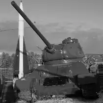Ein mittlerer Kampfpanzer T-34/85 im Auto- und Technikmuseum Sinsheim. (Januar 2007)