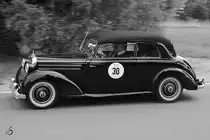 Ein Mercedes-Benz 170S B Cabrio während der ADAC Sunflower Rallye im August 2012.