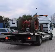 RT-325 Famulus 40 Schnittmodel Wassergekühlt Transport habe ich am 01.09.2009 gemacht.