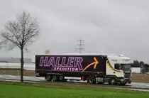 Scania R520 mit Sattelauflieger, mitgezogen am 23.2.2017 auf der L 164 (ex B221) bei Übach - Palenberg 