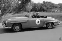 Ein Mercedes-Benz 190SL als Teilnehmer der ADAC Sunflower Rallye im August 2012.