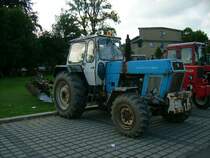 Dieser ZT 305 mit 5Schar Pflug steht nach einen harten Arbeitstag auf dem Feld noch auf dem Veranstalltungsgel�nde beim 11.Bulldogtreffen in Burkhardtsdorf 2008. 