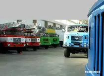 W50 LKWs in Ludwigsfelde bei Herrn Hochfeld der diese Autos mit konstruiert hat er half mir bei einen Rahmenriss den ich dann nach seiner Beschreibung mit einen Schweißer behoben habe Bild habe ich am 10.09.2003 gemacht.