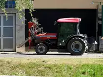 MC-CORMICK F85N; im Dienste für einen Winzer im Bereich Zell/Mosel; 170612