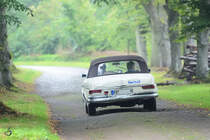 Ein Mercedes-Benz 220SE b Cabriolet als Teilnehmer der ADAC Sunflower Rallye im August 2012.