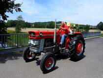 MF-165 in flotter Fahrt anlässlich der Wadholz-Classic2017; 170723