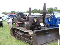 Lanz Raupe im AGRA Messepark Markleeberg.2007 haben die Lanzfreunde Sachsen mal die Produktionspallette der firma Heinrich lanz aufgefahren