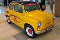 Auf der Suche nach einem Mittagessen fand ich dieses Aquarium(!) in einem Saporoshez SAS-965 in einem Einkaufzentrum in Kolpino, 18.10.17