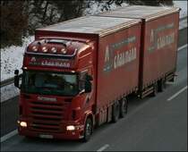 SCANIA R420 der M.SCHAUMANN TRANSPORTE ist in Richtung Heimat unterwegs. M.Schaumann Transporte GmbH & Co.KG. hat sich auf dem Transport in die Schweiz spezialistiert. Eingesetzt werden gr��tenteils MEGA und JUMBO Auflieger. Transportiert wird Sammelgut etc. (29.01.2009)
