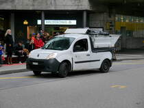 Renault Mini Müllwagen der Stadt Bern hier vor dem Bahnhof in Bern am 06.01.2018