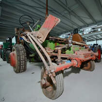 Ein Mähtraktor Marke Eigenbau im Agroneum Alt Schwerin. (August 2012)