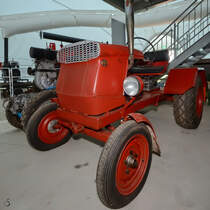 Ein Traktor Marke Eigenbau im Agroneum Alt Schwerin. (August 2012)