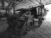 Ein Dreschkasten im Agroneum Alt Schwerin. (April 2009)