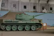 Ein mittlerer Kampfpanzer T-34/85 im Technik Museum Pütnitz. (August 2006)