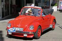 Ein VW Käfer Cabrio bei der 29. Viersener Oldtimer-Rallye am 27.05.2017