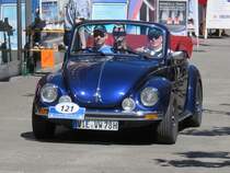 Ein VW Käfer Cabrio bei der 29. Viersener Oldtimer-Rallye am 27.05.2017
