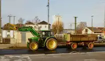 John Deere 6320, am 5.2.2018 in voller Fahrt mitgezogen bei 1/100 in Herzogenrath