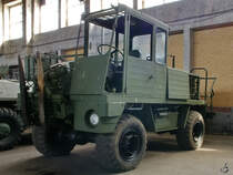 Ein geländegängiges Mehrzweckgerät 2,5t im Technik Museum Pütnitz. (August 2006)