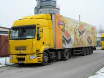 Renault Sattelzug mit einem 40 t-Auflieger unterwegs für  THOKS  Thüringer Obstkuchen Spezialitäten  am 08.02.2018 in Naumburg.