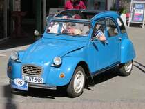 Ein Citroen 2CV bei der 29. Viersener Oldtimer-Rallye am 27.05.2017