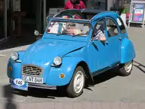 Ein Citroen 2CV bei der 29. Viersener Oldtimer-Rallye am 27.05.2017
