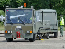 Ein Schopf Schlepper mit Houchin-Aggregat der Belgischen Luftwaffe. (Kleine Brogel, Juni 2005)