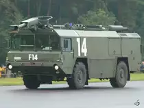Ein Flugfeldlöschfahrzeug Faun / MAN MAC 08S LF20 4x4 der Belgischen Luftwaffe. (Kleine Brogel, Juli 2004)