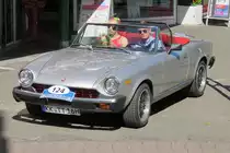 Ein Fiat 124 bei der 29. Viersener Oldtimer-Rallye am 27.05.2017