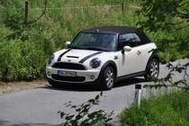 Mini Cooper (BMW Group) Cabrio auf der Pfänderstrasse [Kennzeichen anonymisiert] (2015-05-25)