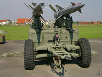 Ein Anhänger mit zwei Flugabwehrraketen S-125 Newa (SA-3 Goa) im Lufwaffenmuseum Berlin-Gatow. (August 2005)