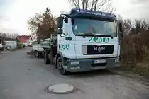 MAN TGL 12.220 der Zscherbener Garten- und Landschaftsbau GmbH (SK-ZG-910) wurde in Zscherben, Angersdorfer Straße, geparkt. [14.1.2018 | 15:27 Uhr]