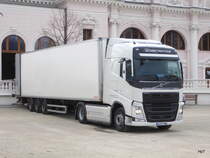 Volvo Sattelschlepper in Yverdon les Bains am 10.02.2018