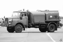 Ein MAN Ponton-Kurzhauber Flugfeldtankfahrzeug der Belgischen Armee. (Liegé-Bierset, Juni 2006)