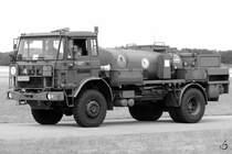 Ein DAF YF-4442 Flugfeldtankfahrzeug der Niederländischen Luftwaffe. (Gilze-Rijen, Juni 2005)