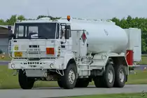 Ein DAF YAZ-230 Flugfeldtankfahrzeug der Niederländischen Luftwaffe. (Gilze-Rijen, Juni 2005)