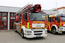 Feuerwehr Langen (Hessen) MAN TGA Teleskopmast MX 32 (Florian Langen 1/38) am 17.02.18 bei einen Fototermin fotografiert