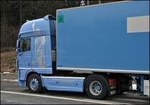 Portraitaufnahme des DAF XF105.460  SuperSpaceCab . (01.02.2009)