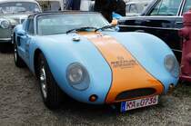 =unbekannter Sportwagen steht auf der Ausstellungsfläche der Veterama, 10-2017