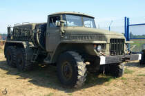Ein Ural 375D APA-5d Flugfeldstartfahrzeug im Museum der Polnischen Luftwaffe. (Deblin, August 2015)