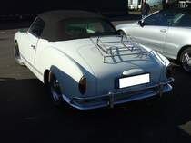 Heckansicht eines VW Typ 14 Karmann-Ghia Cabriolet des Modelljahres 1964. Oldtimertreffen an Mo´s Bikertreff in Krefeld am 25.02.2018.