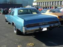 Heckansicht eines Chrysler Newport fourdoor Sedan des Modelljahres 1974. Oldtimertreffen an Mo´s Bikertreff in Krefeld am 25.02.2018.