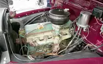 =Motorraum des GMC Stepside 52, gesehen bei der Veterama, 10-2017