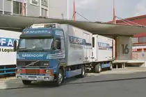 Volvo FH12 der Kühlspedition Murpf am 13.08.2003 in Dietikon ZH (Schweiz).