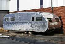 Typischer US-Wohnanhänger aus Leichtmetall in Bad Honnef - 08.02.2018