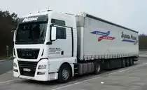 =MAN-Sattelzug der Spedition MESSING rastet im März 2018 an der A7