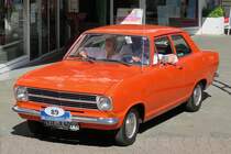 Ein Opel Kadett bei der 29. Viersener Oldtimer-Rallye am 27.05.2017