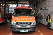Neuer BF Frankfurt am Main Mercedes Benz Sprinter ELW C-Dienst am 10.03.18 in der Wache1 durch einen netten Feuerwehrmann durfte ich ein Foto machen