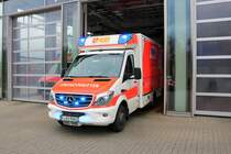 Neuer ASB Frankfurt Mercedes Benz Sprinter Innovation RTW mit vier Frontblitzer und zwei Stück am Kenntzeichen am 10.03.18 an der Wache1 durch einen netten Notfallsanitäter durfte ich ein Foto machen